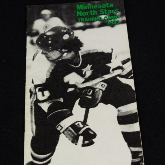 NHL Minnesota North Star's 1983 Training camp guide Vintage&RARE! *38 Years Old* - Picture 2 of 3